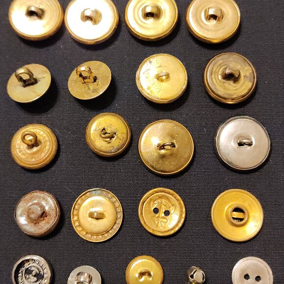 Antique/Vintage Lot of 20 Metal Buttons - Picture 2 of 11